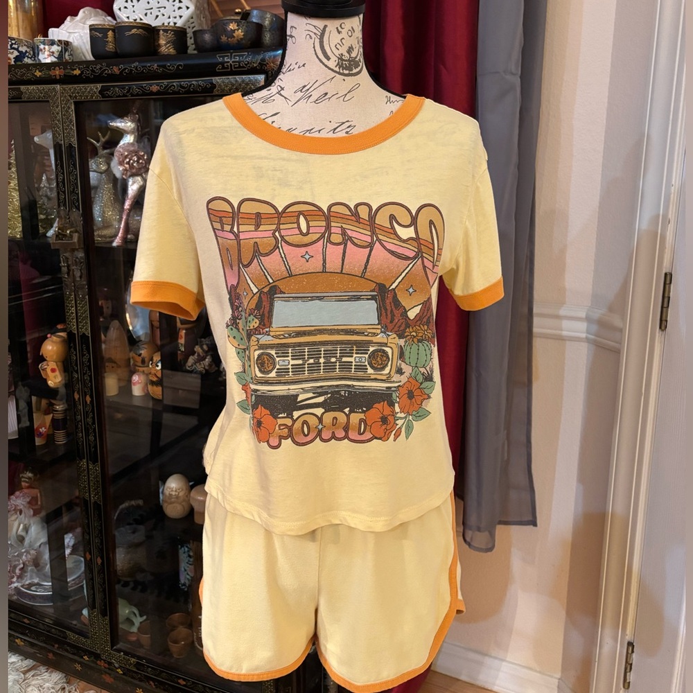 Ford Bronco Women's Ringer Tee and Lounge Set, 2-Piece